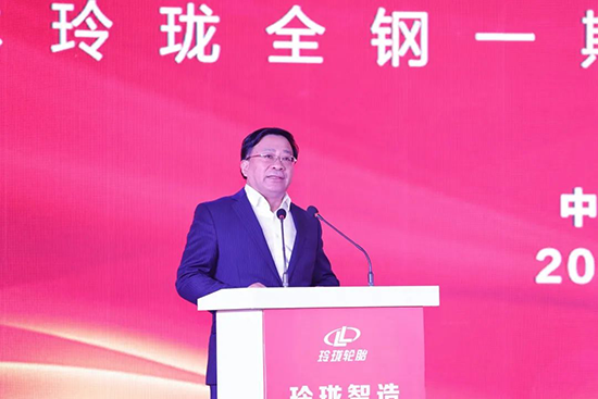 吉林省委副書記、省長韓俊致辭。