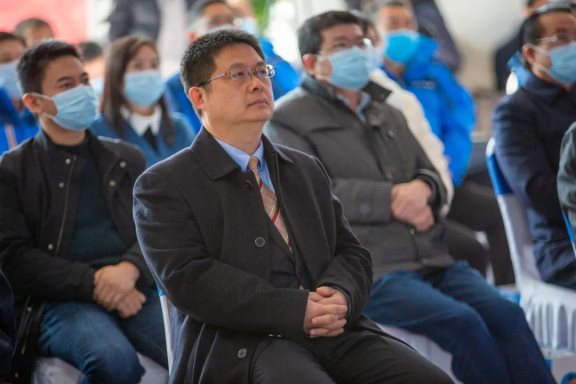 荊門市人民政府黨組成員、副市長(zhǎng)雷華