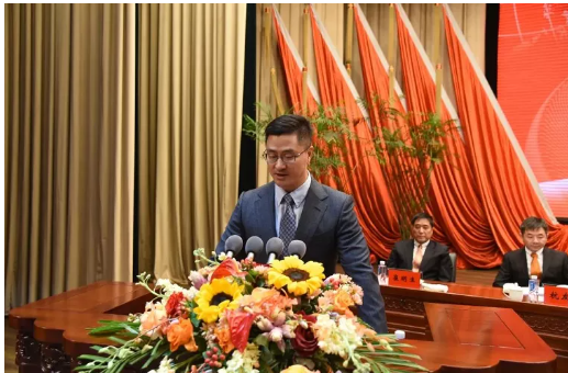 為此，興達將實現“四個轉變”，即從“模仿創(chuàng)新”到“自主創(chuàng)新”，從“以管理降成本”到“以創(chuàng)新降成本”，“利潤考核”向“成本考核”轉變