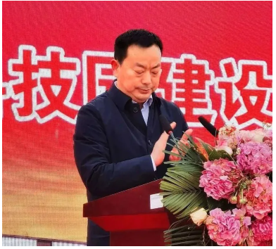 江昕輪胎以掀起第三次輪胎革命為使命，建成全國(guó)免充氣輪胎產(chǎn)業(yè)園項(xiàng)目。