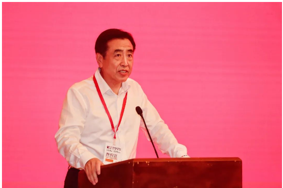 山東省橡膠行業(yè)協(xié)會(huì)理事會(huì)副會(huì)長袁仲雪講話