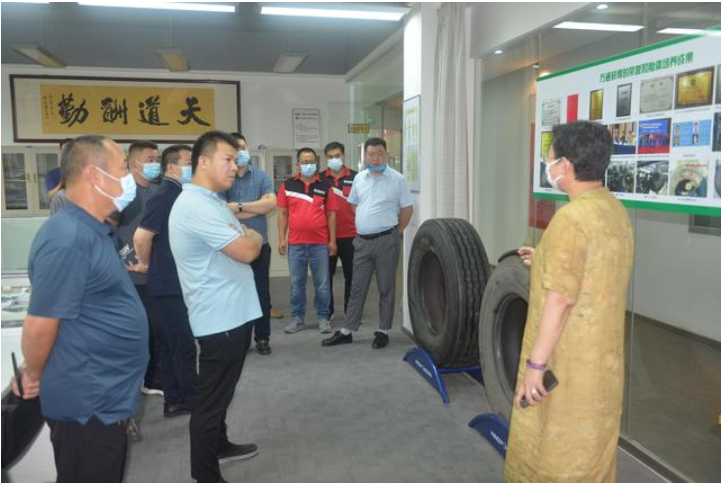 走，到鄭州萬通汽車輪胎“取經(jīng)”