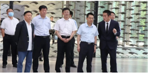 青科大副校長(zhǎng)到訪華勤集團(tuán) 青科大副校長(zhǎng)到訪華勤集團(tuán)