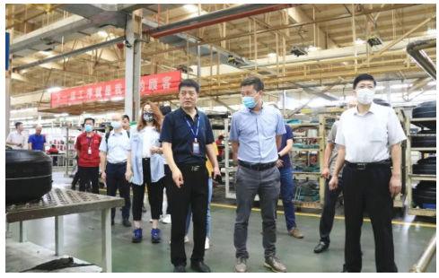 對(duì)該公司在智能制造和信息化建設(shè)方面取得的成績(jī)，調(diào)研組給予充分肯定。