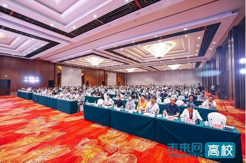 沈陽化工大學承辦的第十八屆中國橡膠基礎研究研討會成功在沈陽召開 沈陽化工大學承辦的第十八屆中國橡膠基礎研究研討會成功在沈陽召開
