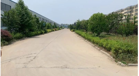 　2020年10月份，該公司曾在阿里巴巴司法拍賣網(wǎng)絡(luò)平臺(tái)上進(jìn)行變賣活動(dòng)。變賣標(biāo)的是山東億諾工程輪胎有限公司所有的機(jī)器設(shè)備一宗，起拍價(jià)358.9434萬(wàn)元。