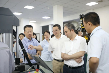 寧波市科技局黨組成員、副局長陳善福蒞臨建新開展“三強三促”專項調(diào)研
