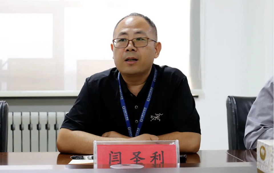 萬達(dá)集團(tuán)總裁辦供應(yīng)鏈管理部總監(jiān)閆圣利在講話中指出，精益化管理不僅是思維和習(xí)慣的改變，更是要實(shí)現(xiàn)體系化、制度化、規(guī)范化，并成為我們行動(dòng)的準(zhǔn)則。