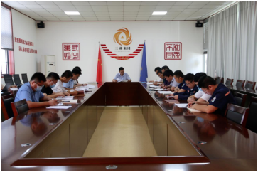 集團(tuán)要以本次會(huì)議為契機(jī)，從嚴(yán)從實(shí)從細(xì)抓好信訪穩(wěn)定各項(xiàng)工作，持續(xù)深入排查存在苗頭性、傾向性的不穩(wěn)定因素，為集團(tuán)高質(zhì)量可持續(xù)發(fā)展保駕護(hù)航，以優(yōu)異的成績(jī)迎接黨的二十大勝利召開。