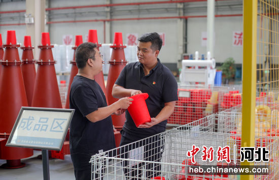 景縣開(kāi)展“政策找企業(yè)”活動(dòng)實(shí)地了解企業(yè)運(yùn)行情況。 作者 高雷