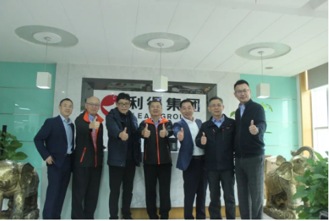 2022年，在新冠疫情的反撲下，廠(chǎng)商、經(jīng)銷(xiāo)商及零售店都面臨前所未有的挑戰(zhàn)。
