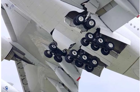這款國(guó)際航線主力機(jī)型，將于2023年正式進(jìn)入日本航空系統(tǒng)。其全系列產(chǎn)品，配備“米其林Air X”飛機(jī)子午線輪胎。