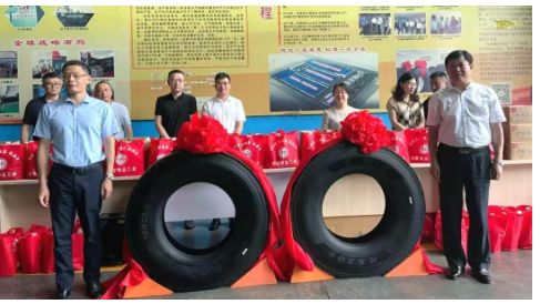 2022年，公司全鋼子午線載重輪胎生產(chǎn)規(guī)模達到設(shè)計目標(biāo)200萬套，目標(biāo)銷售收入18億元，并啟動600萬條半鋼項目。