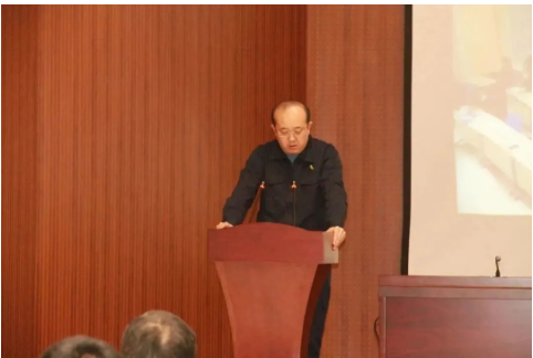 　高文杰：成績(jī)是干出來(lái)的，不是吹出來(lái)的。困難再大，苦干實(shí)干就有解決之路;問(wèn)題再小，不干不動(dòng)永無(wú)解決之日?；仡櫧衲暌詠?lái)的工作，我深深體會(huì)到唯有認(rèn)真才能把工作做細(xì)，唯有用心才能把工作做實(shí)，唯有實(shí)干、苦干才能把工作干好。2023年，我將立足公司平臺(tái)，帶領(lǐng)一廠團(tuán)隊(duì)，堅(jiān)定信心、同心同德，埋頭苦干、奮勇前進(jìn)，圓滿完成全年生產(chǎn)任務(wù)目標(biāo)。
