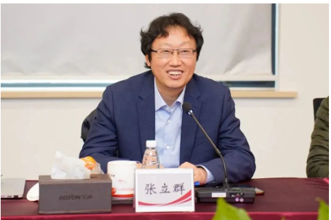　圍繞寶通新四化戰(zhàn)略，寶通與北京化工大學(xué)和華南理工大學(xué)就綠色發(fā)展、人才培養(yǎng)等方面達(dá)成進(jìn)一步深度合作意向，并分別簽署了重要的合作協(xié)議。