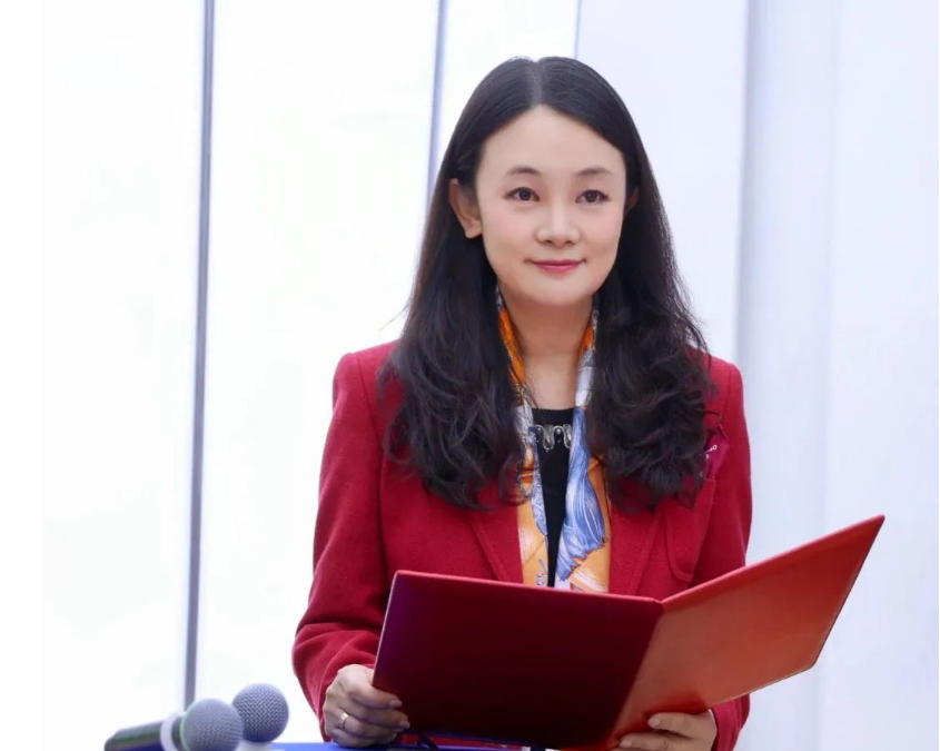 以此次500公里輸送帶供貨里程碑為契機(jī)，寶通必將持續(xù)修煉內(nèi)功，嚴(yán)格貫徹高可靠、零缺陷的大質(zhì)量觀，落實(shí)綠色化、智能化、一體化、全球化的新“四化”戰(zhàn)略，為更多的客戶提供更好的產(chǎn)品和更優(yōu)的服務(wù)。
