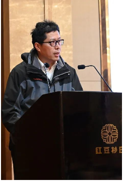 　各事業(yè)部 、泰國工廠、柬埔寨工廠分別進行宣誓