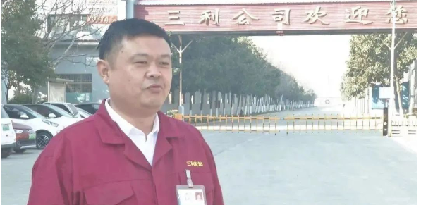 三利輪胎公司總經(jīng)理常明玉表示，企業(yè)將進(jìn)一步挖掘發(fā)展?jié)摿?，全力開拓國內(nèi)外市場，提高產(chǎn)品的市場占有率，同時一手抓生產(chǎn)銷售一手抓安全生產(chǎn)，確保企業(yè)平穩(wěn)健康運(yùn)行。