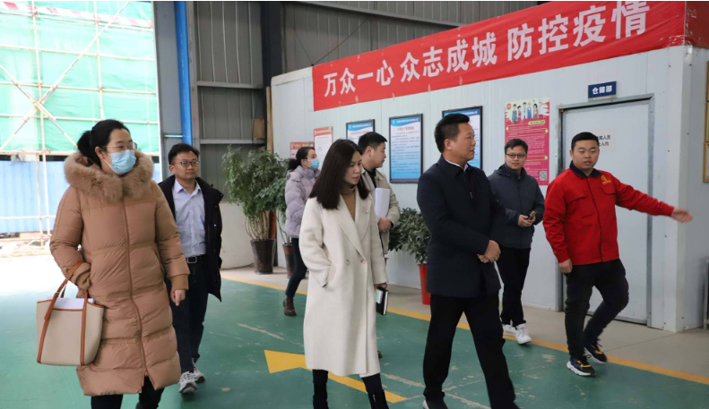 市工信局領(lǐng)導積極推動狼牌輪胎企業(yè)發(fā)展：深入調(diào)研助力解決困難