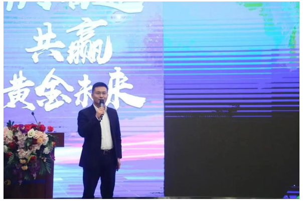 銷售中心中國(guó)戰(zhàn)區(qū)PCR魯豫區(qū)總經(jīng)理、集團(tuán)辦公室主任孫華北講話