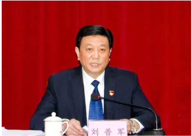 2023年1月劉普軍年滿60周歲，已經(jīng)正式退休，參加選舉并成為中國涂料工業(yè)協(xié)會第九屆理事會理事長，即中國涂料工業(yè)協(xié)會會長。