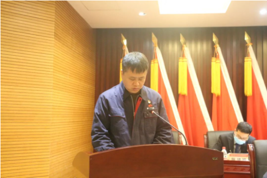 會議聽取審議了公司工會副主席姚衛(wèi)作的職代會閉會期間職工民主管理和集體合同執(zhí)行檢查情況報告。