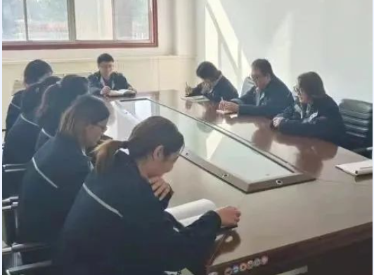 寶勝(山東)電纜有限公司各部門開始緊鑼密鼓地為迎接新的一季度而努力工作。在這個(gè)特殊時(shí)期，公司將保持高度的專注力和緊迫感，全力以赴打造一季度的“開門紅”。