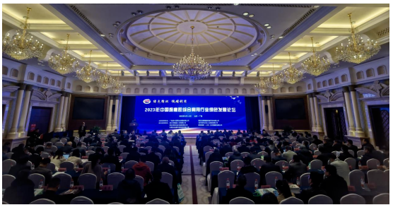 此次綠色發(fā)展論壇的召開，為廢橡膠綜合利用行業(yè)提供了一個(gè)非常好的交流平臺，推動(dòng)了行業(yè)向著更加綠色、可持續(xù)的方向發(fā)展。與會(huì)代表紛紛表示，要以本次會(huì)議為契機(jī)，不斷加強(qiáng)創(chuàng)新和技術(shù)研發(fā)，推進(jìn)企業(yè)轉(zhuǎn)型升級，全面提升行業(yè)整體水平，為推進(jìn)我國循環(huán)經(jīng)濟(jì)的發(fā)展做出新的貢獻(xiàn)。