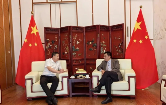中國駐南非總領(lǐng)事尤文澤會見賽輪集團(tuán)總經(jīng)理