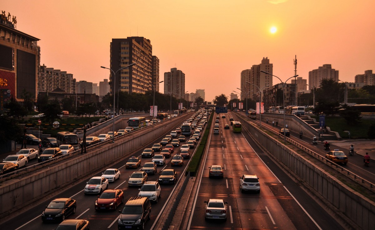 2022年2月中國(guó)市場(chǎng)汽車產(chǎn)銷環(huán)比、同比均呈明顯增長(zhǎng)