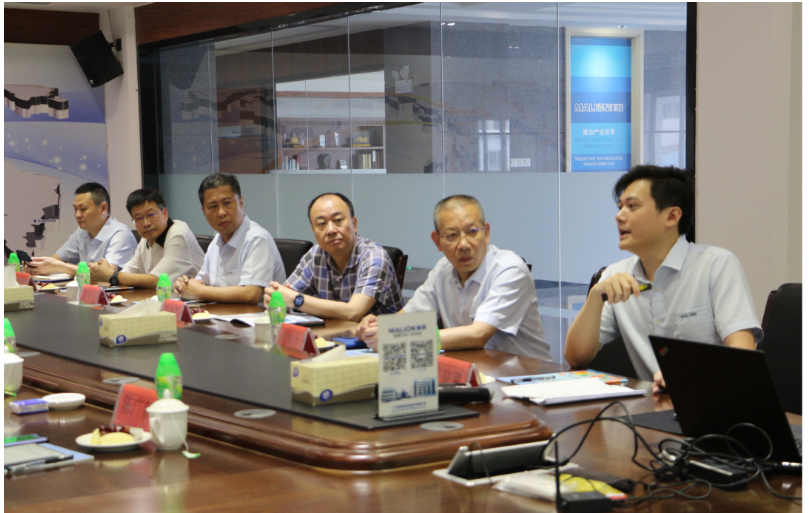 廣東美聯(lián)新材料股份有限公司是中國內(nèi)資企業(yè)中以色母粒和熔噴無紡布為主營產(chǎn)品的上市公司。此次考察為美聯(lián)新材未來的發(fā)展提供了重要的合作機(jī)遇，也將為石嘴山市惠農(nóng)區(qū)的產(chǎn)業(yè)轉(zhuǎn)型和升級注入新動(dòng)能。