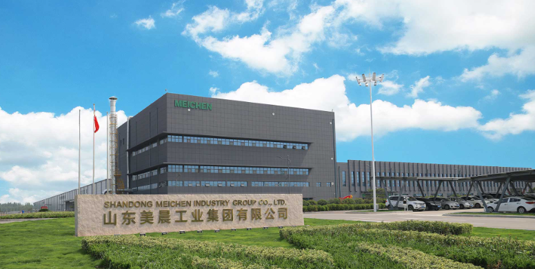 值得注意的是，針對投資者對公司在新能源業(yè)務(wù)方面的布局的關(guān)注，美晨生態(tài)董事兼總經(jīng)理王永剛表示，公司正在積極拓展新能源汽車領(lǐng)域的相關(guān)業(yè)務(wù)，未來新能源汽車將成為公司的重點發(fā)展方向之一。