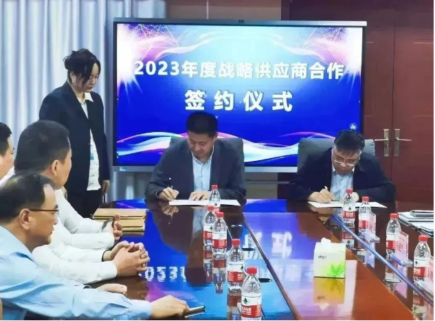 中國(guó)平煤神馬能源與青島橡六簽署戰(zhàn)略合作協(xié)議