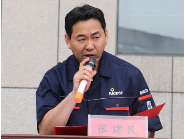 耐斯特炭黑公司常務(wù)副總經(jīng)理張建民發(fā)表了活動部署講話。他強(qiáng)調(diào)，公司始終將安全生產(chǎn)置于首位，并要求進(jìn)一步繃緊安全生產(chǎn)這根弦，切實(shí)落實(shí)安全生產(chǎn)責(zé)任制。