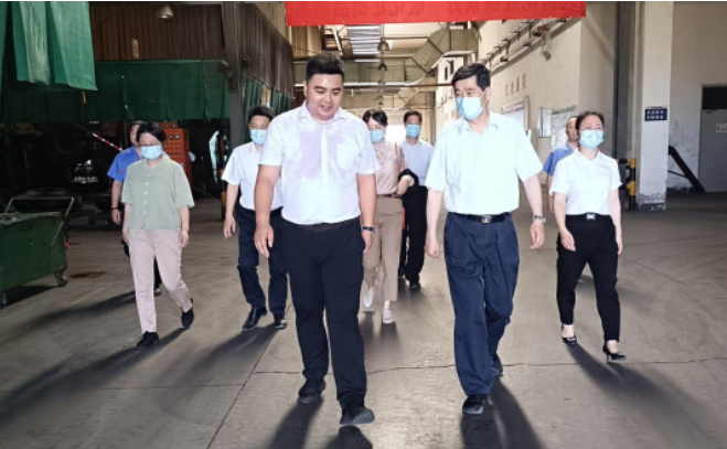 新桂輪公司副總經(jīng)理丁盛表示，作為備受重視的企業(yè)，他們感謝政府對公司工作的一貫支持。這次走訪交流對于新桂輪進一步拓展工作思路、提高生產(chǎn)經(jīng)營狀況具有積極的促進作用。丁盛相信，在各級領(lǐng)導(dǎo)的殷切關(guān)懷和幫扶指導(dǎo)下，新桂輪將能夠形成全面推進重點企業(yè)培育的強大合力，取得更好的發(fā)展，為桂林市經(jīng)濟的發(fā)展貢獻力量。