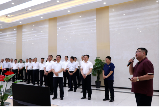 三強煤基新材料項目對于清徐縣的發(fā)展具有重要意義。該項目的建設將進一步提升清徐縣煤化工產業(yè)的水平，推動清徐縣向綠色、高端、可持續(xù)發(fā)展的方向邁進。
