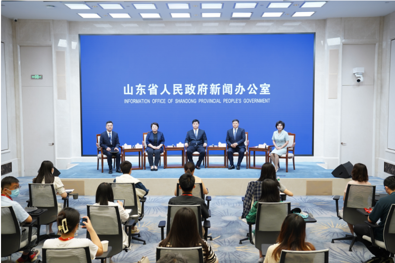 山東省政府新聞辦舉行了第二場(chǎng)民營(yíng)企業(yè)家記者見面會(huì)，與會(huì)嘉賓包括賽輪集團(tuán)董事長(zhǎng)劉燕華女士。會(huì)上，劉燕華女士與與會(huì)媒體就賽輪集團(tuán)的發(fā)展進(jìn)行了深入交流，并回答了記者們的提問。