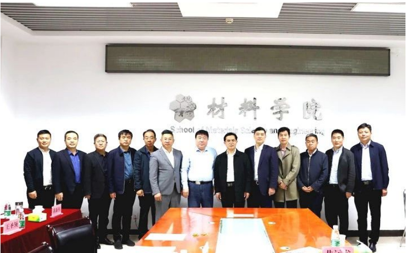 本次研討會為相關(guān)專家和企業(yè)代表提供了一個交流合作的平臺，旨在共同探索廢舊輪胎轉(zhuǎn)化利用的創(chuàng)新技術(shù)和可行方案，推動廢舊輪胎產(chǎn)業(yè)的高質(zhì)量發(fā)展，為建設(shè)無廢城市做出貢獻。