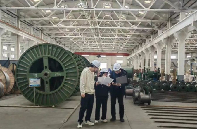 該驗收的順利進行標志著青島豪邁電纜集團在智能制造方面具備了一定的水平。接下來，他們將繼續(xù)優(yōu)化互聯(lián)接入工作，確保將業(yè)務、物聯(lián)、視頻等相關數(shù)據(jù)及時、穩(wěn)定、準確地傳輸至國網(wǎng)電工裝備智慧物聯(lián)平臺，為國網(wǎng)公司提供高質(zhì)量的產(chǎn)品和服務。