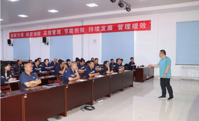 未來，耐斯特炭黑有限公司表示將繼續(xù)圍繞安全生產(chǎn)責(zé)任制開展一系列綜合培訓(xùn)，包括安全管理制度、安全分析、安全決策、事故預(yù)測和防范等內(nèi)容，以不斷增強(qiáng)員工的安全責(zé)任意識和安全技能知識。這些舉措旨在為企業(yè)的安全生產(chǎn)和穩(wěn)定運(yùn)行提供全方位的保障。