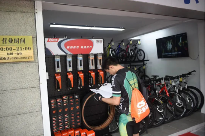 隨后，廈門速博自行車俱樂部與正新自行車胎福建省代理商簽約，達成合作協(xié)議。