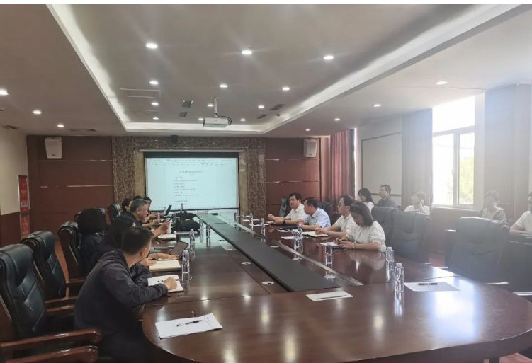 朝陽市人民政府副市長(zhǎng)一行到朝陽黑貓調(diào)研