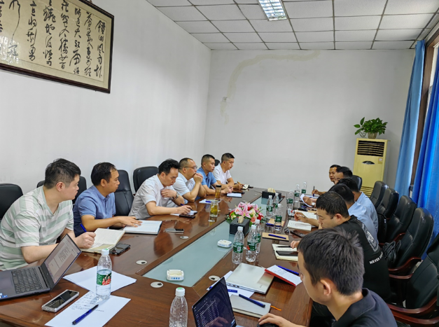 四川路易投資管理有限公司副總經(jīng)理龍維軍一行前往海大集團進行了學(xué)習(xí)交流，加深了雙方的合作關(guān)系。