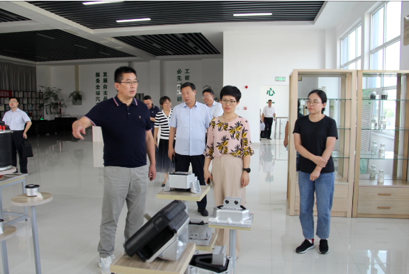 濰坊市領導王麗芹一行到美晨工業(yè)集團調研指導