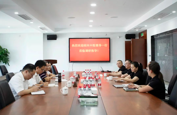 紹興市中級人民法院副院長王惠中一行蒞臨三力士股份有限公司，就該公司的知識產權保護狀況展開調研。三力士股份有限公司董事長吳瓊瑛，帶領著團隊的成員，熱情接待了此次調研。