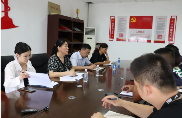 墾利區(qū)商務(wù)局副局長(zhǎng)楊立海表示對(duì)公司的發(fā)展前景表示肯定，并承諾在今后的工作中，該局將持續(xù)與企業(yè)保持緊密的溝通與合作，提供政策支持，確保各項(xiàng)工作得以順利實(shí)施，共同營(yíng)造穩(wěn)健、健康的發(fā)展環(huán)境。