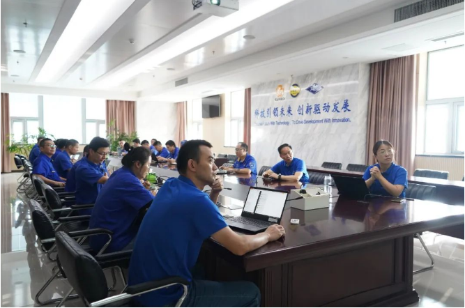 利德東方在黨的二十大精神的引領下，通過市場拓展、科技創(chuàng)新、高效生產(chǎn)和員工關懷，取得了顯著的成就。公司充滿信心，表示將繼續(xù)以堅定的勇氣和創(chuàng)新的精神，迎接更廣闊的市場挑戰(zhàn)，為高質(zhì)量發(fā)展再創(chuàng)新輝煌。