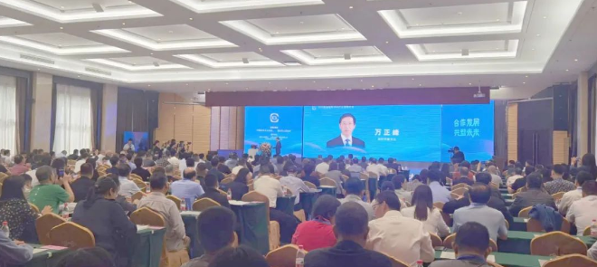 萬正峰：濮陽市創(chuàng)造“三度”環(huán)境，助力涂料企業(yè)舒心創(chuàng)業(yè)