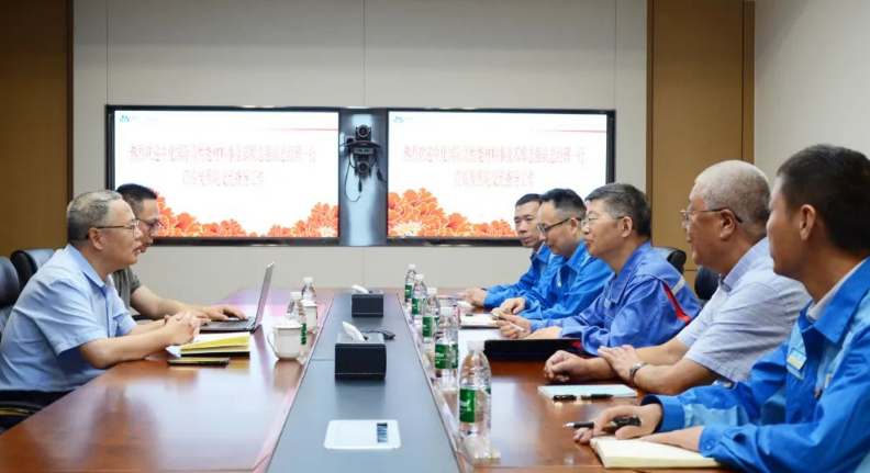 中化國際高性能材料事業(yè)部顧志強副總經(jīng)理率領(lǐng)代表團蒞臨中昊黑元化工研究設(shè)計院有限公司(簡稱炭黑院)，就新能源硅碳負(fù)極材料技術(shù)合作進行了深入研討。
