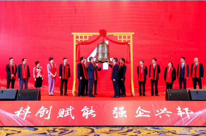 科強(qiáng)股份作為一家專注于高性能特種橡膠制品的企業(yè)，多年來深耕于光伏和軌交設(shè)備等領(lǐng)域，積累了獨(dú)特的競爭優(yōu)勢和品牌影響力。此次上市不僅是對其過去多年經(jīng)營成果的肯定，也是企業(yè)邁向資本市場的一次重大轉(zhuǎn)型，為企業(yè)注入了更強(qiáng)的活力和動力。